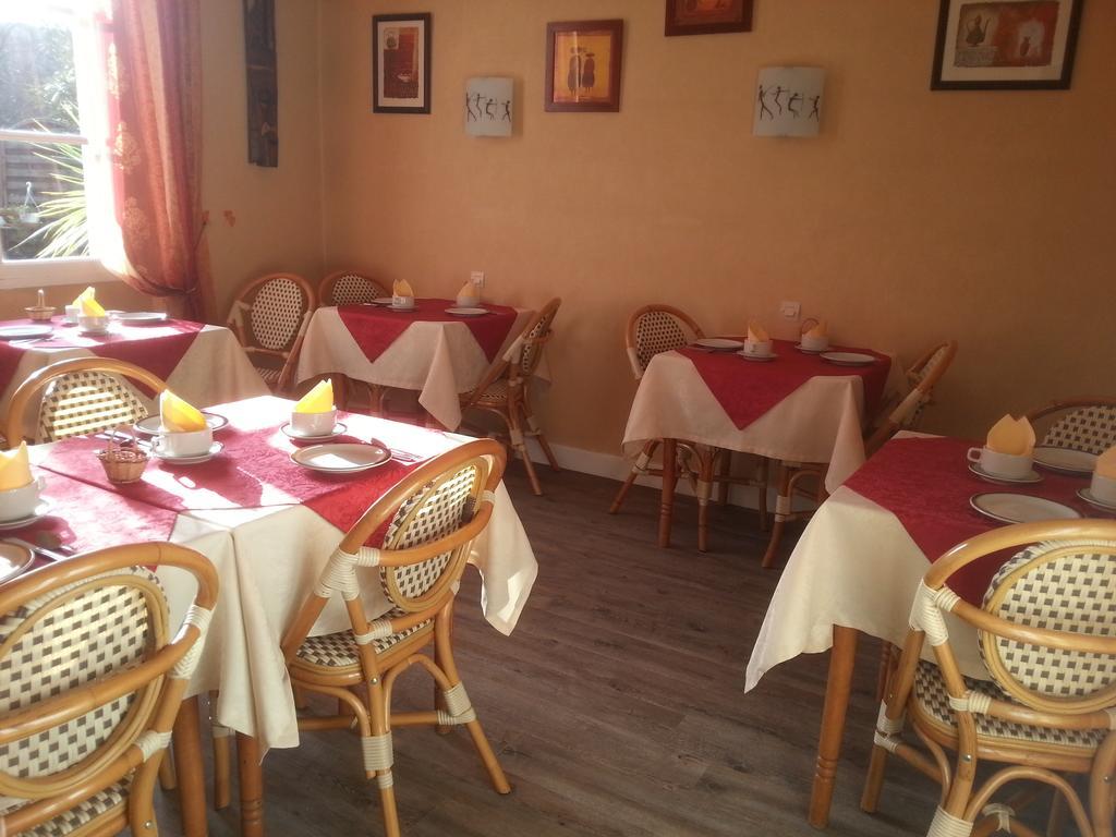 Hôtel La Résidence Villeneuve-sur-Lot Esterno foto