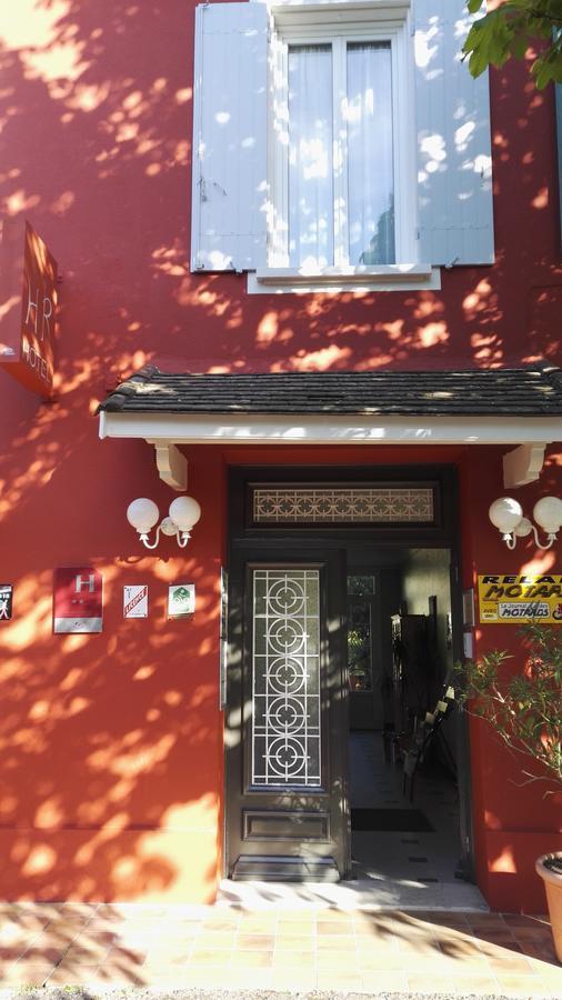 Hôtel La Résidence Villeneuve-sur-Lot Esterno foto