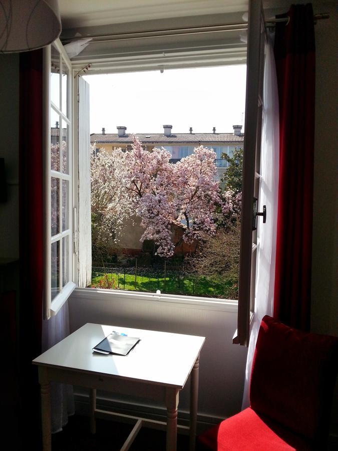 Hôtel La Résidence Villeneuve-sur-Lot Esterno foto